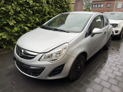 Opel Corsa 2013 1.2 benzine 185.000 km meeneemprijs!