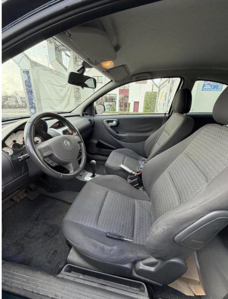 Opel Corsa 2005 1.0 benzine Automaat!