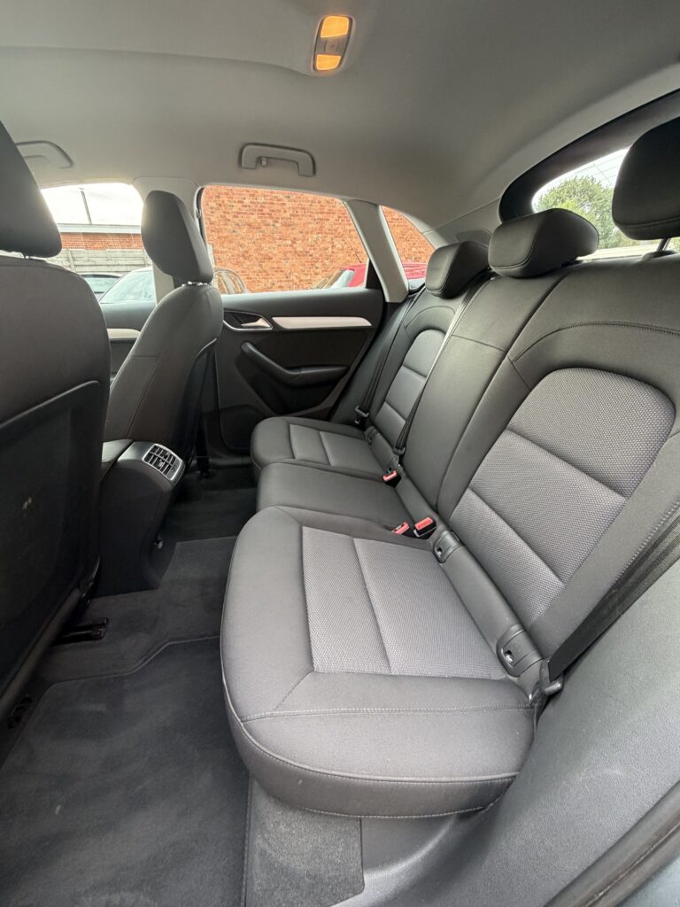 Audi Q3 2016 1.4 tfsi S-tronic Automaat!